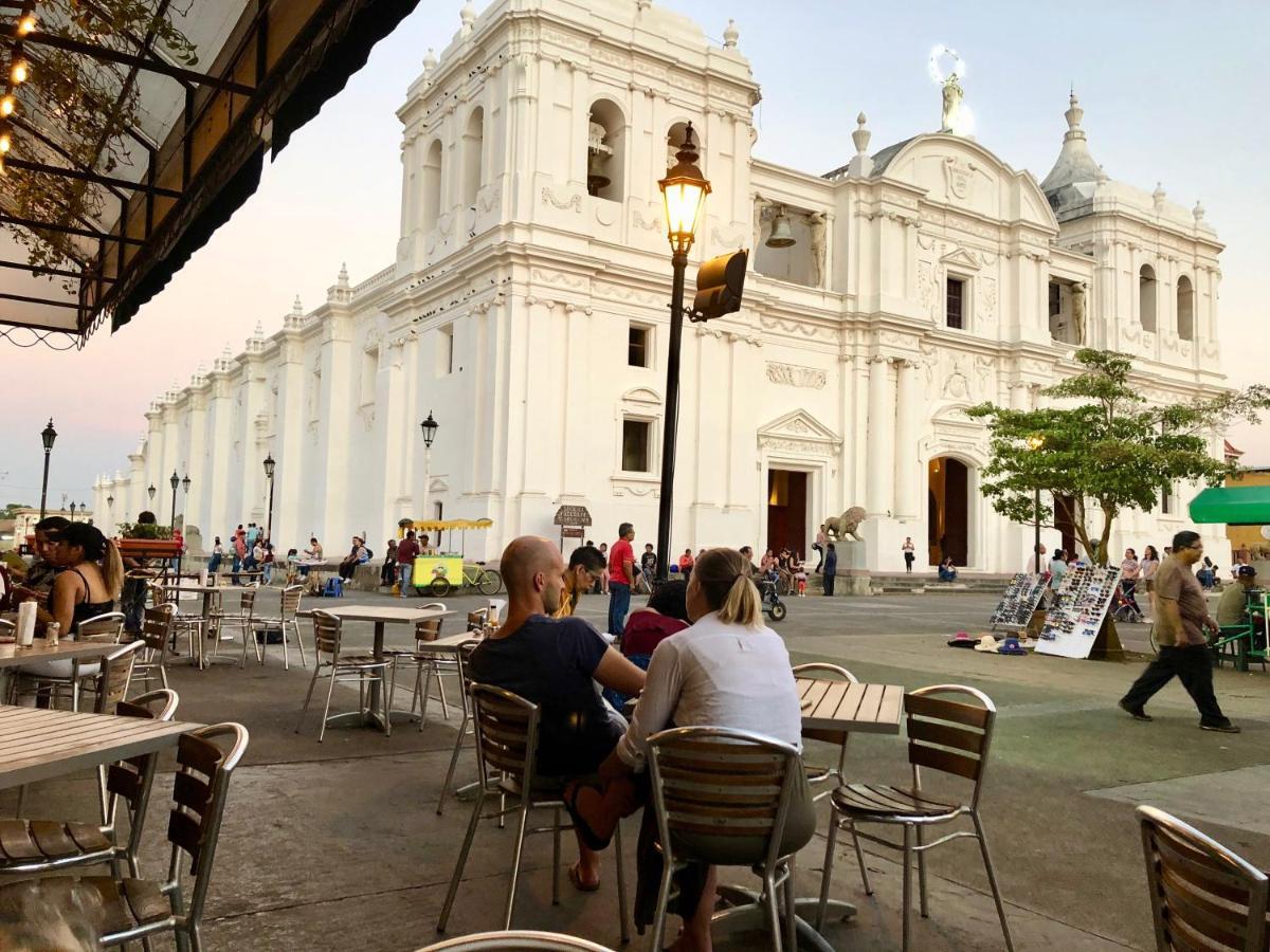 Casa Lula Leon Hostal Экстерьер фото